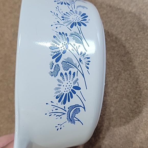 Vintage Pyrex Colonial Mist Casserole Dish! - Picture 6 of 16